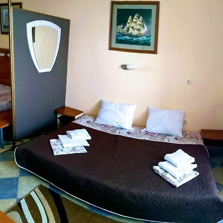 Hotell Golden Star 3*