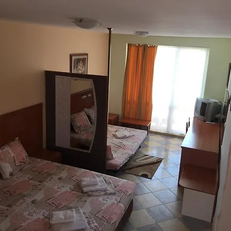 Hotell Golden Star 3*