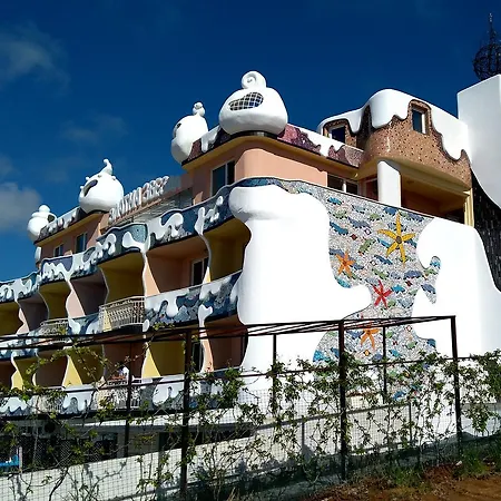 Golden Star Hotel 3*